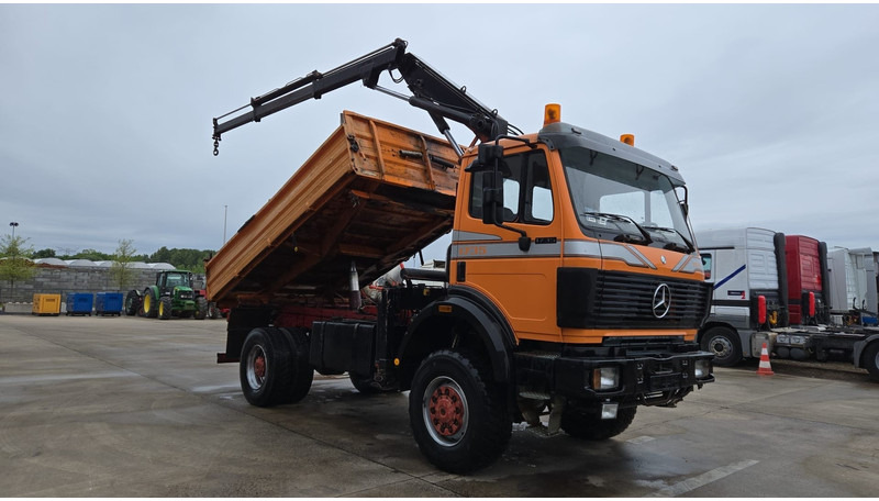 Mercedes-Benz SK 1735 (V8 2X TURBO / 4X4 / PARFAIT ETAT !!!! / GRUE / LAMES / GRAND PONT / TOP CONDITION !!!) - Кипер, Камион со кран: слика 3 Mercedes-Benz SK 1735 (V8 2X TURBO / 4X4 / PARFAIT ETAT !!!! / GRUE / LAMES / GRAND PONT / TOP CONDITION !!!) - Кипер, Камион со кран: слика 3
