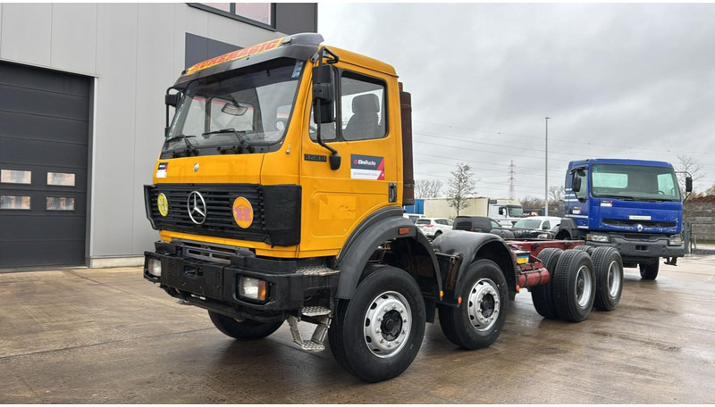 Mercedes-Benz SK 3234 (V6 / LAMES / GRAND PONT / STEEL SUSP. / BOITE MANUELLE / MANUAL GEARBOX) - Камион со кабинска шасија: слика 1 Mercedes-Benz SK 3234 (V6 / LAMES / GRAND PONT / STEEL SUSP. / BOITE MANUELLE / MANUAL GEARBOX) - Камион со кабинска шасија: слика 1