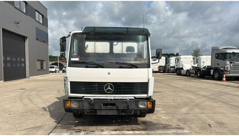 Mercedes-Benz SK 809 (POMPE MANUELLE / MANUAL PUMP / HELPER / AUXILAIRY / SPER / STEEL SUSP.) - Кипер: слика 1 Mercedes-Benz SK 809 (POMPE MANUELLE / MANUAL PUMP / HELPER / AUXILAIRY / SPER / STEEL SUSP.) - Кипер: слика 1