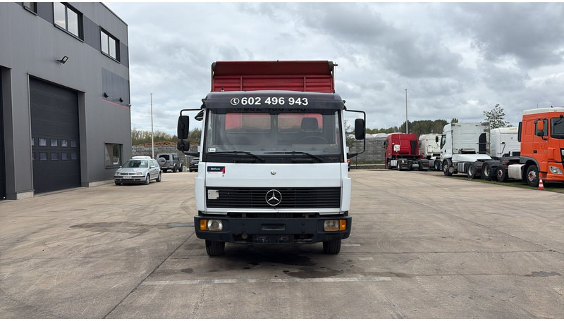 Mercedes-Benz SK 814 (SPER / AUXILAIRY / MANUAL PUMP / STEEL SUSP. / 6 CYLINDER / 3 WAY TIPPER / PERFECT) - Кипер: слика 2 Mercedes-Benz SK 814 (SPER / AUXILAIRY / MANUAL PUMP / STEEL SUSP. / 6 CYLINDER / 3 WAY TIPPER / PERFECT) - Кипер: слика 2