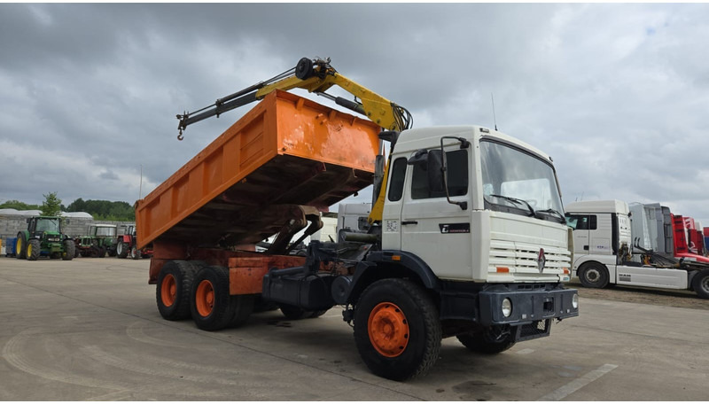 Renault G 300 Manager (POMPE MANUELLE / GRUE COPMA 90.2 / LAMES / 6X4 / GRAND PONT) - Кипер, Камион со кран: слика 3 Renault G 300 Manager (POMPE MANUELLE / GRUE COPMA 90.2 / LAMES / 6X4 / GRAND PONT) - Кипер, Камион со кран: слика 3