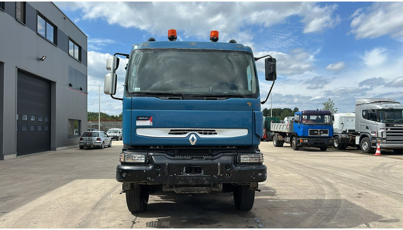 Renault KERAX 420 (8X4 / GRAND PONT / LAMES / BOITE MANUELLE / BONNE ETAT) - Камион со кабинска шасија: слика 2 Renault KERAX 420 (8X4 / GRAND PONT / LAMES / BOITE MANUELLE / BONNE ETAT) - Камион со кабинска шасија: слика 2