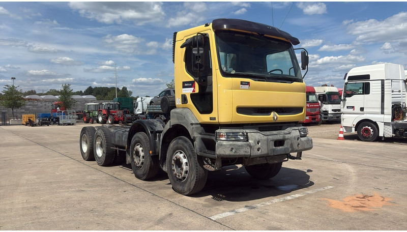 Renault KERAX 420 (BOITE MANUELLE / 8X4 / LAMES / MANUAL GEARBOX) - Камион со кабинска шасија: слика 3 Renault KERAX 420 (BOITE MANUELLE / 8X4 / LAMES / MANUAL GEARBOX) - Камион со кабинска шасија: слика 3