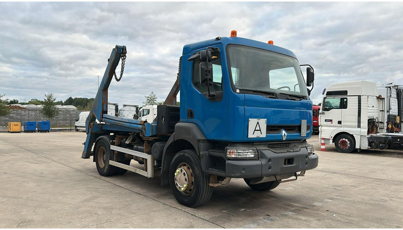 Renault KERAX (GRAND PONT / LAMES / PROPRE / BOITE MANUELLE / STEEL SUSP.) - Камион за подигање контејнери: слика 3 Renault KERAX (GRAND PONT / LAMES / PROPRE / BOITE MANUELLE / STEEL SUSP.) - Камион за подигање контејнери: слика 3