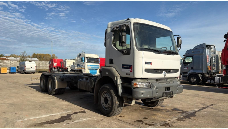 Renault Kerax 320 DCI (PARFAIT ETAT / CHASSIS LONGUE / LAMES / GRAND PONT / KM ORIGINAL) - Камион со кабинска шасија: слика 2 Renault Kerax 320 DCI (PARFAIT ETAT / CHASSIS LONGUE / LAMES / GRAND PONT / KM ORIGINAL) - Камион со кабинска шасија: слика 2