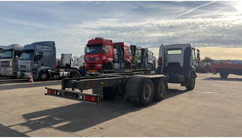 Renault Kerax 320 DCI (PARFAIT ETAT / CHASSIS LONGUE / LAMES / GRAND PONT / KM ORIGINAL) - Камион со кабинска шасија: слика 4 Renault Kerax 320 DCI (PARFAIT ETAT / CHASSIS LONGUE / LAMES / GRAND PONT / KM ORIGINAL) - Камион со кабинска шасија: слика 4