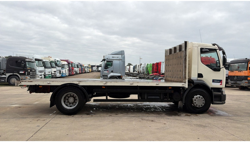 Renault Midlum 270 (18 TONNES / BOITE MANUELLE / MANUAL GEARBOX / GOOD CONDITION) - Камион со платформа: слика 4 Renault Midlum 270 (18 TONNES / BOITE MANUELLE / MANUAL GEARBOX / GOOD CONDITION) - Камион со платформа: слика 4
