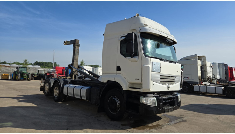 Renault Premium 450 DXI (BOITE MANUELLE / MANUAL GEARBOX / 6X2 / LAMES DEVANT) - Камион со кабинска шасија: слика 3 Renault Premium 450 DXI (BOITE MANUELLE / MANUAL GEARBOX / 6X2 / LAMES DEVANT) - Камион со кабинска шасија: слика 3