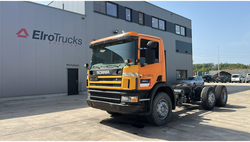 Scania 94 G (MANUAL PUMP / POMPE MANUELLE / BOITE MANUELLE / MANUAL GEARBOX) - Камион со кабинска шасија: слика 1 Scania 94 G (MANUAL PUMP / POMPE MANUELLE / BOITE MANUELLE / MANUAL GEARBOX) - Камион со кабинска шасија: слика 1