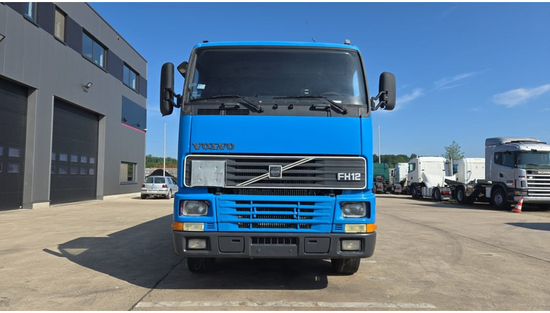 Volvo FH 12.380 (20.100 LITERS / PARFAIT ETAT / TOP CONDITION !!! / 6X2 / BOITE MANUELLE) - Камион цистерна: слика 2 Volvo FH 12.380 (20.100 LITERS / PARFAIT ETAT / TOP CONDITION !!! / 6X2 / BOITE MANUELLE) - Камион цистерна: слика 2