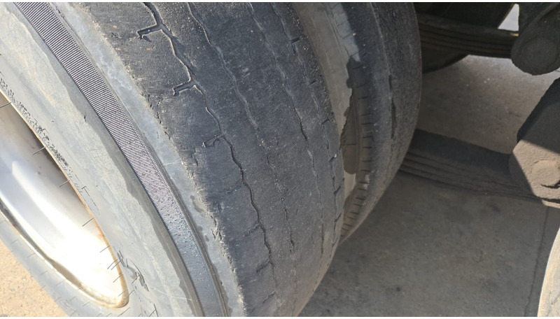 Вакуумски камион Volvo FL 10 - 320 (10500L + 1500L / 10 TYRES FULL STEEL / HIGH PRESSURE + VACUUM / POMPE MANUELLE / MANUAL PUMP): слика 10