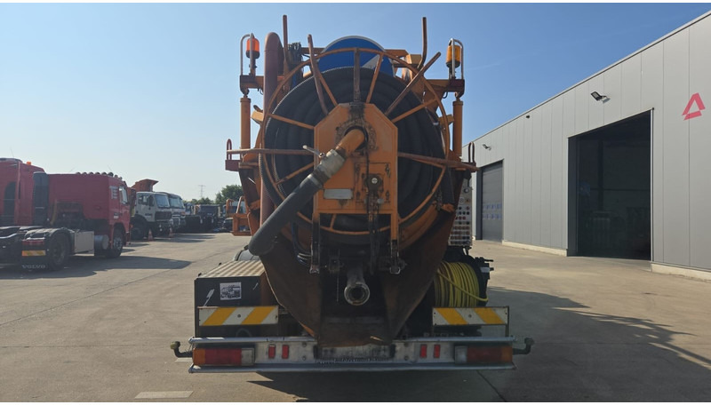 Вакуумски камион Volvo FL 10 - 320 (10500L + 1500L / 10 TYRES FULL STEEL / HIGH PRESSURE + VACUUM / POMPE MANUELLE / MANUAL PUMP): слика 6