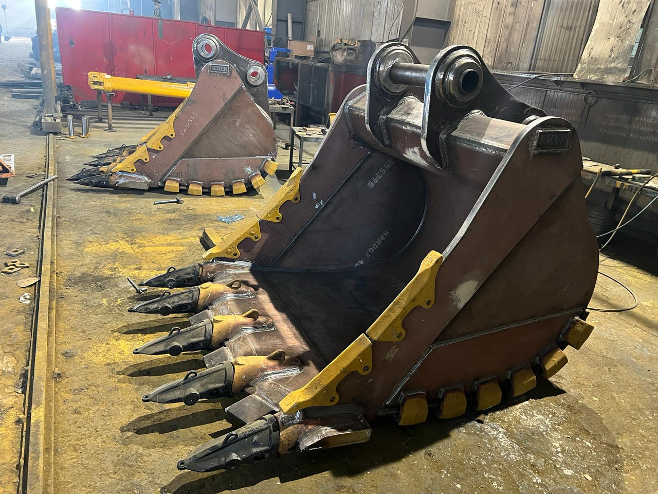 CATERPILLAR 349 Heavy Duty Bucket - Корпа за багер за Багер гасеничар: слика 3 CATERPILLAR 349 Heavy Duty Bucket - Корпа за багер за Багер гасеничар: слика 3