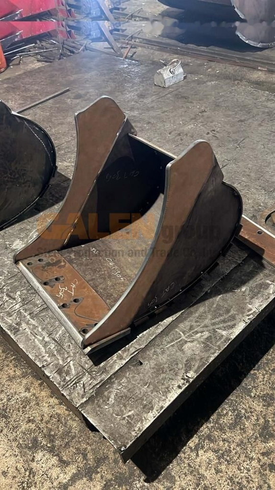 Caterpillar 305 Digging Bucket - Корпа за багер: слика 3 Caterpillar 305 Digging Bucket - Корпа за багер: слика 3