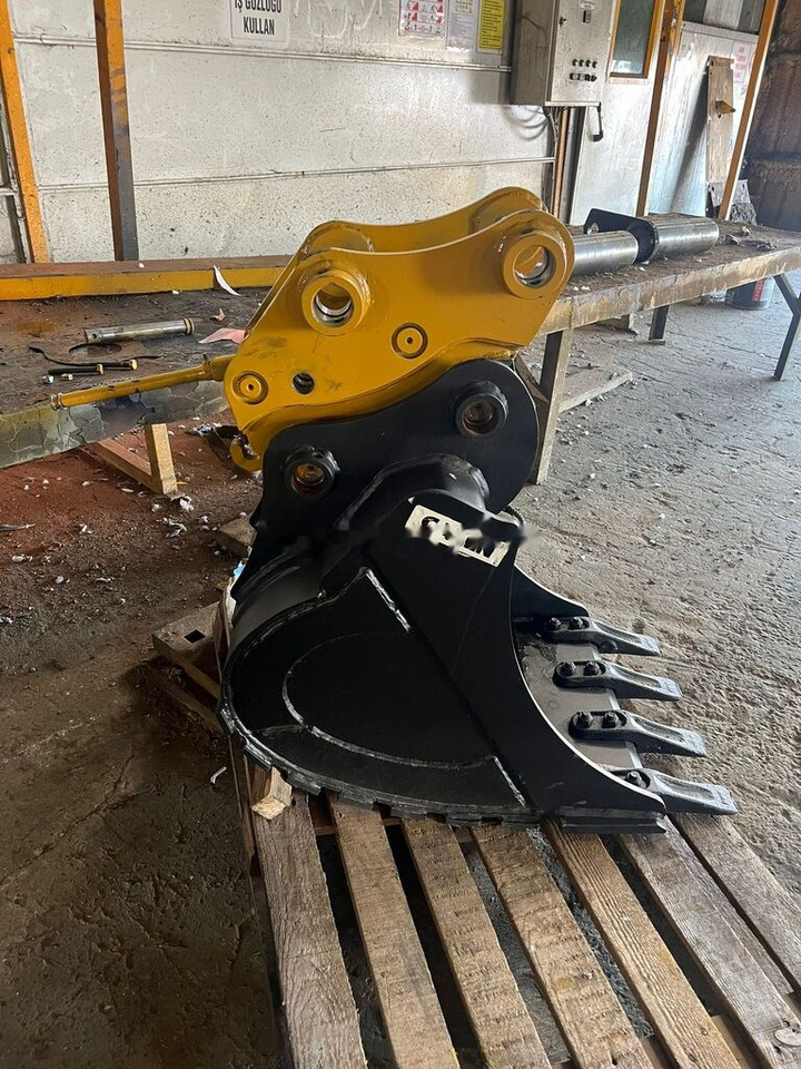 Caterpillar 305 Digging Bucket - Корпа за багер: слика 2 Caterpillar 305 Digging Bucket - Корпа за багер: слика 2