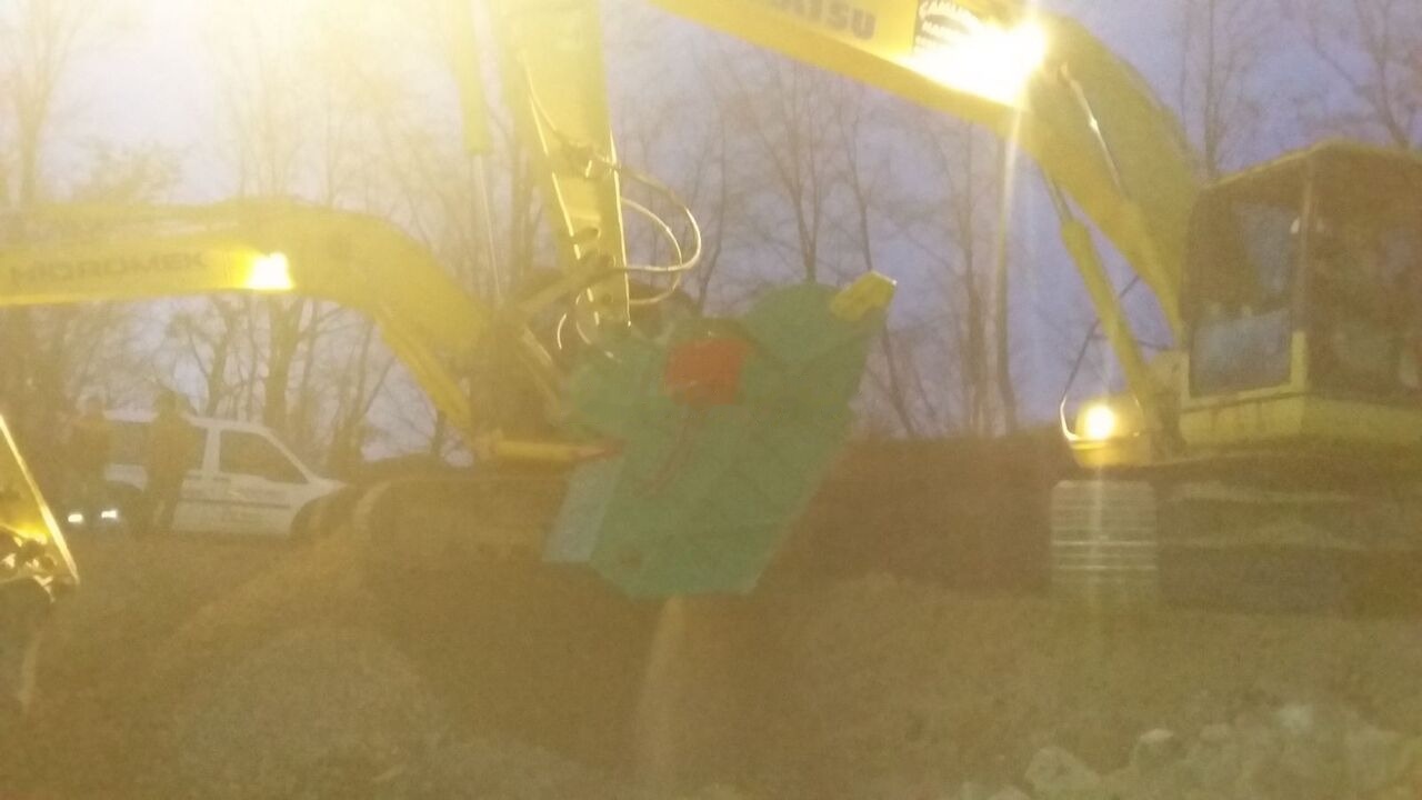 Galen Crusher Bucket - Корпа за Градежна машина: слика 3 Galen Crusher Bucket - Корпа за Градежна машина: слика 3