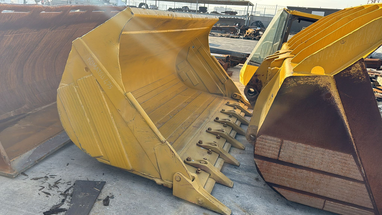 KOMATSU WA475 General Purpose Bucket - Корпа за натоварувач: слика 1 KOMATSU WA475 General Purpose Bucket - Корпа за натоварувач: слика 1