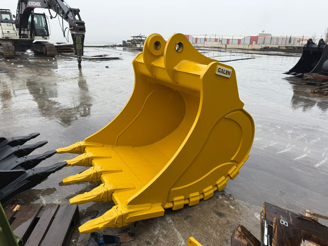 Komatsu PC300 Reinforced General Purpose Bucket - Корпа за багер за Багер гасеничар: слика 4 Komatsu PC300 Reinforced General Purpose Bucket - Корпа за багер за Багер гасеничар: слика 4