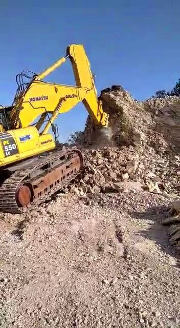 Komatsu Short Boom-Arm - Хидрауличен чекан: слика 1 Komatsu Short Boom-Arm - Хидрауличен чекан: слика 1
