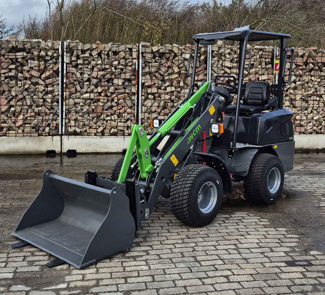 WCM-606 - Натоварувач на тркала: слика 1 WCM-606 - Натоварувач на тркала: слика 1