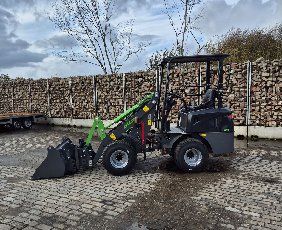 WCM-606 - Натоварувач на тркала: слика 3 WCM-606 - Натоварувач на тркала: слика 3