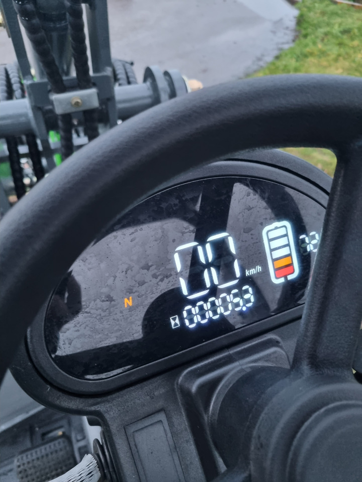 WCM L2110e E-Power - Натоварувач на тркала: слика 2 WCM L2110e E-Power - Натоварувач на тркала: слика 2