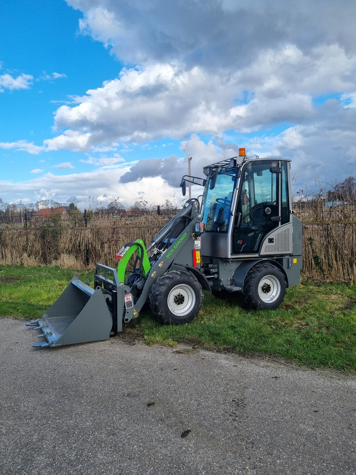 WCM L2310 E-Power - Натоварувач на тркала: слика 2 WCM L2310 E-Power - Натоварувач на тркала: слика 2