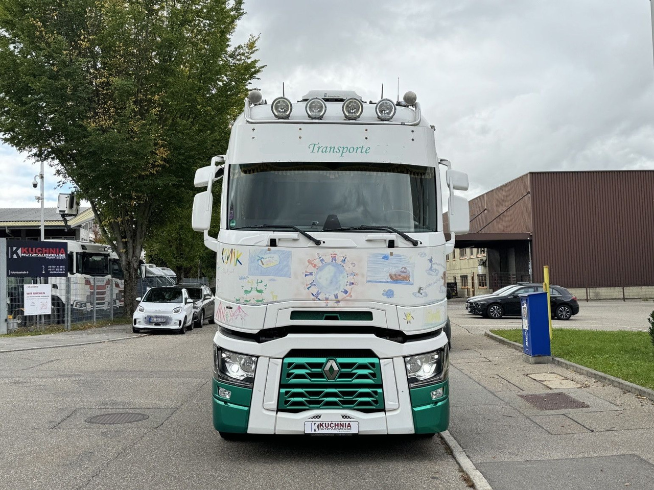 Renault T520 HIGHCAB Comfort 2-Tanks Retarder Airbrush - Камион влекач: слика 2 Renault T520 HIGHCAB Comfort 2-Tanks Retarder Airbrush - Камион влекач: слика 2