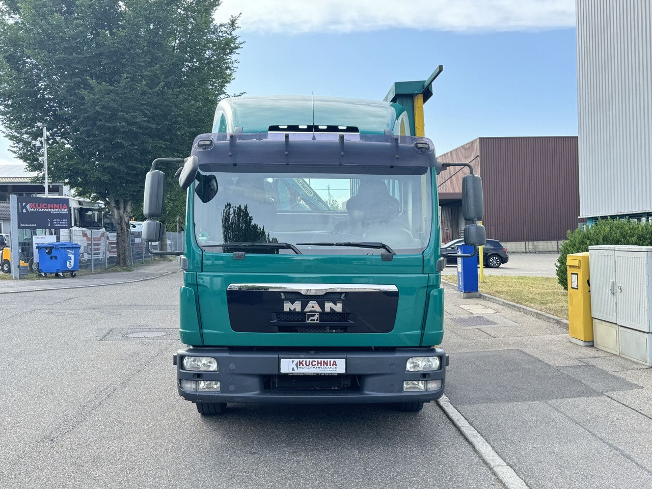 MAN TGL 12.250 Glastransport Kran PK9002 Funk Klima - Камион со кран: слика 2 MAN TGL 12.250 Glastransport Kran PK9002 Funk Klima - Камион со кран: слика 2