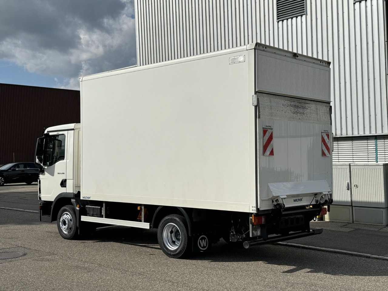 MAN TGL 8.190 BL Koffer 4,57m LBW 1,5t Kamera TOP - Комбе фургон: слика 5 MAN TGL 8.190 BL Koffer 4,57m LBW 1,5t Kamera TOP - Комбе фургон: слика 5