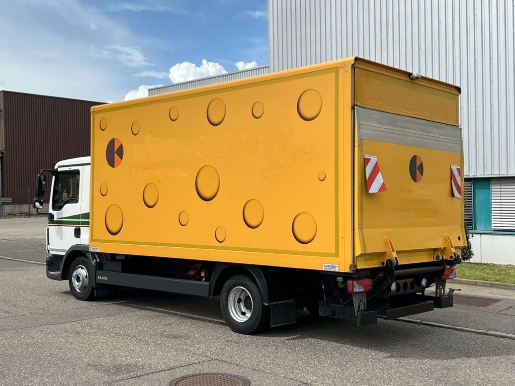 MAN TGL 8.220 Kühlkoffer 5,26m LBW Klima Luftgef. MAN TGL 8.220 Kühlkoffer 5,26m LBW Klima Luftgef. - Комбе ладилник: слика 5 MAN TGL 8.220 Kühlkoffer 5,26m LBW Klima Luftgef. MAN TGL 8.220 Kühlkoffer 5,26m LBW Klima Luftgef. - Комбе ладилник: слика 5