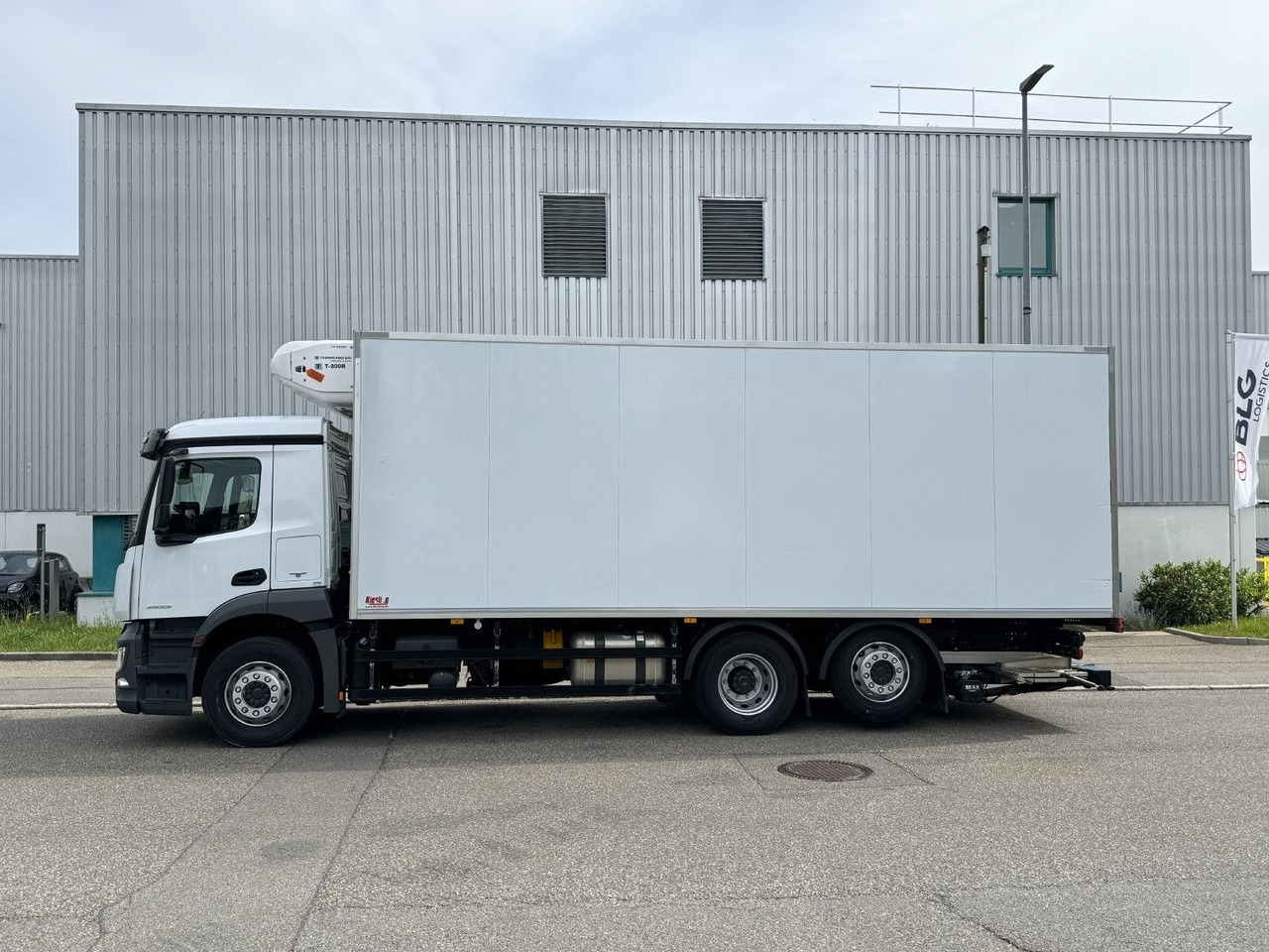 Mercedes-Benz Antos 2533L Kühlkoffer TK T-800R Lenkachse TOP - Камион ладилник: слика 5 Mercedes-Benz Antos 2533L Kühlkoffer TK T-800R Lenkachse TOP - Камион ладилник: слика 5