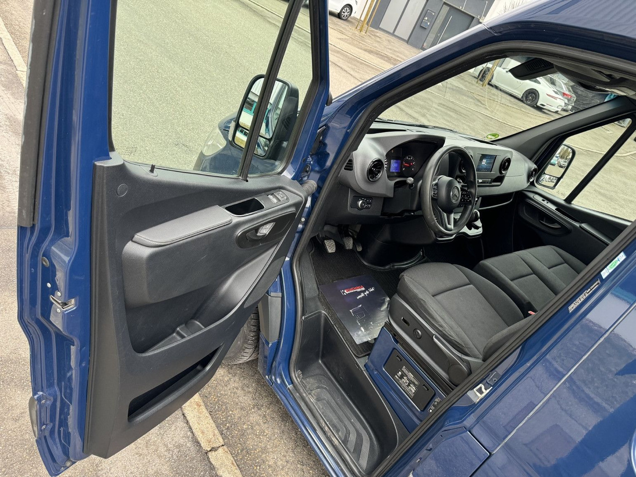 Товарно комбе Mercedes-Benz Sprinter 315 CDI Kasten ML+H 3-Sitze Klima: слика 10 Товарно комбе Mercedes-Benz Sprinter 315 CDI Kasten ML+H 3-Sitze Klima: слика 10