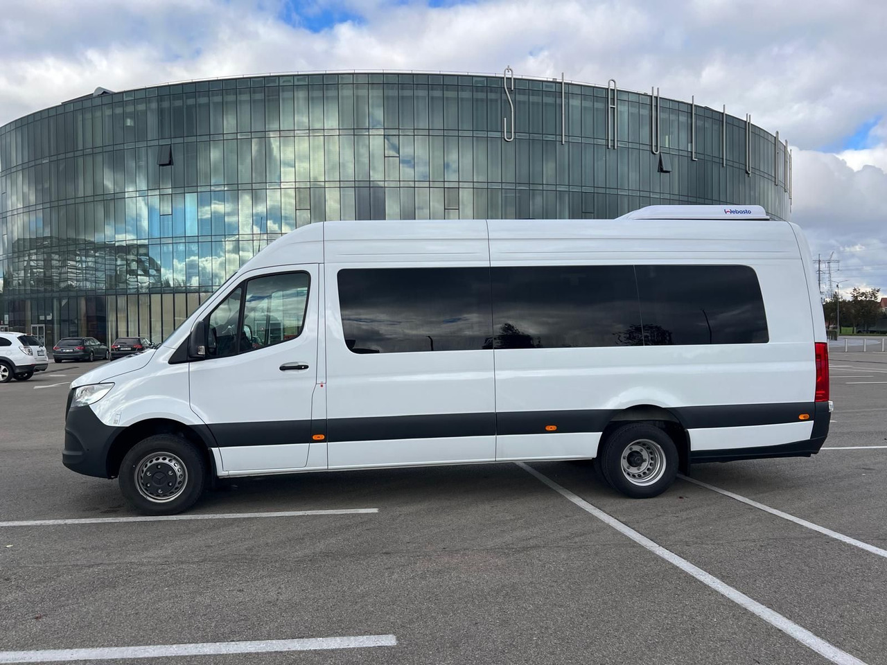 Mercedes-Benz Sprinter 517 Komfort XL, 21 SS - Минибус, Патничко комбе: слика 4 Mercedes-Benz Sprinter 517 Komfort XL, 21 SS - Минибус, Патничко комбе: слика 4