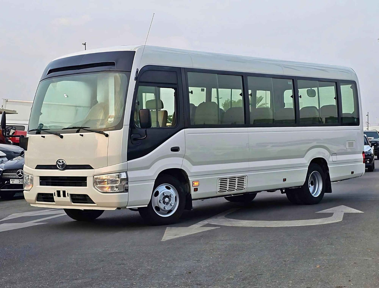 TOYOTA Coaster ... 30 places - Climatisé - Минибус, Патничко комбе: слика 1 TOYOTA Coaster ... 30 places - Climatisé - Минибус, Патничко комбе: слика 1