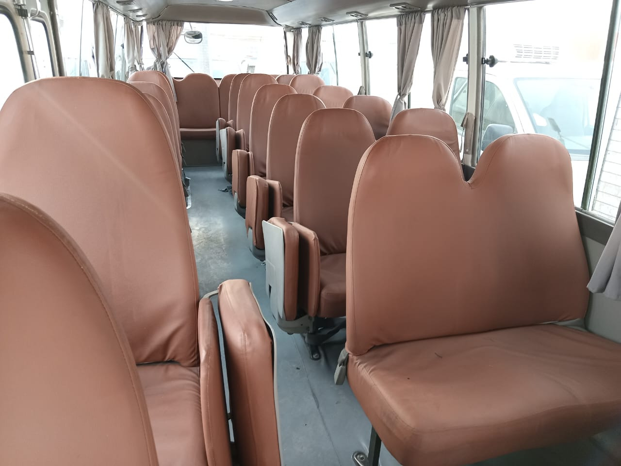 TOYOTA Coaster ... 30 places - diesel - climatisé ... BELGIQUE.. - Минибус, Патничко комбе: слика 4 TOYOTA Coaster ... 30 places - diesel - climatisé ... BELGIQUE.. - Минибус, Патничко комбе: слика 4