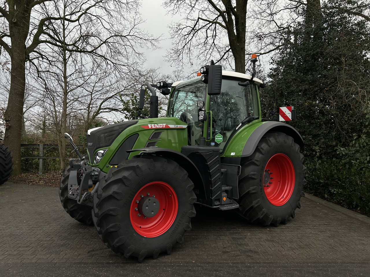 Fendt 724 Vario Gen6 ProfiPlus setting 2 - Трактор: слика 1 Fendt 724 Vario Gen6 ProfiPlus setting 2 - Трактор: слика 1