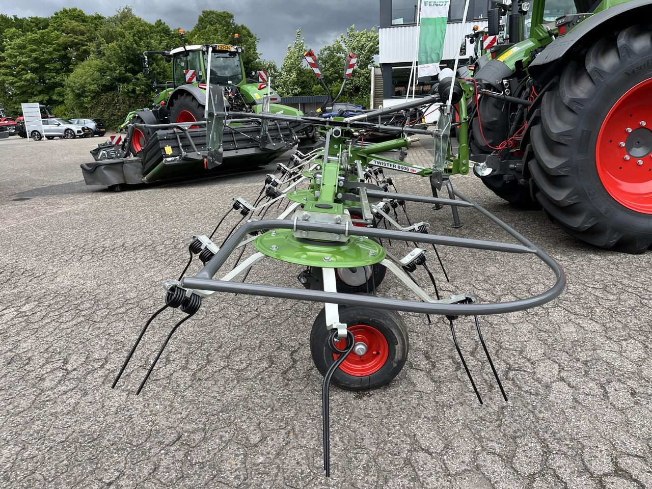 Fendt Twister 6606DN - Превртувач и гребло: слика 3 Fendt Twister 6606DN - Превртувач и гребло: слика 3
