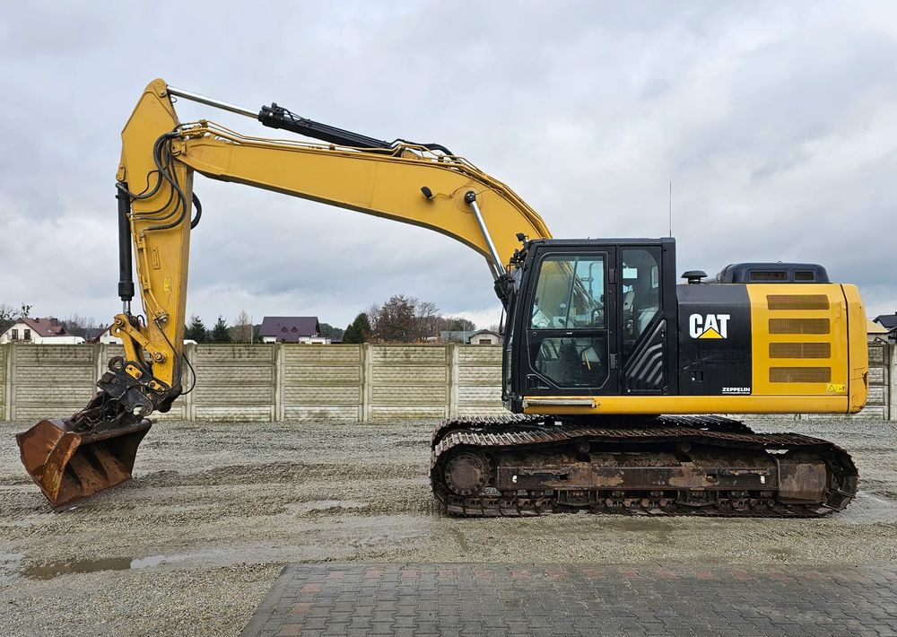 Caterpillar 320 FL, 2017 ROK, 8500 MTH - Багер гасеничар: слика 2 Caterpillar 320 FL, 2017 ROK, 8500 MTH - Багер гасеничар: слика 2