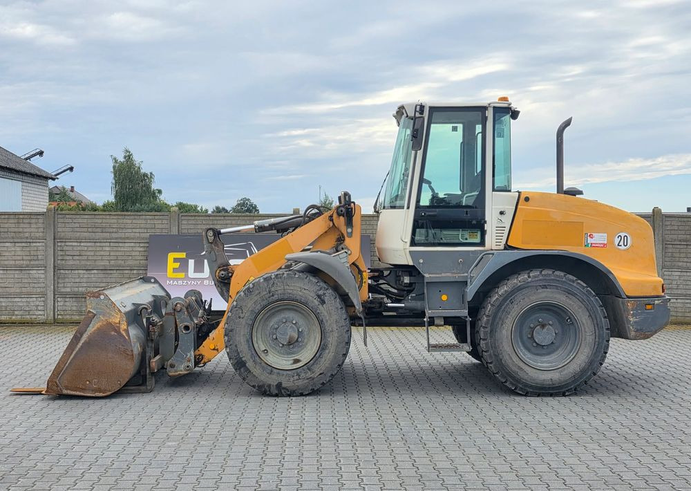 Liebherr L514 Stereo, 2014 ROK, ŁYŻKA + WIDŁY - Натоварувач на тркала: слика 2 Liebherr L514 Stereo, 2014 ROK, ŁYŻKA + WIDŁY - Натоварувач на тркала: слика 2