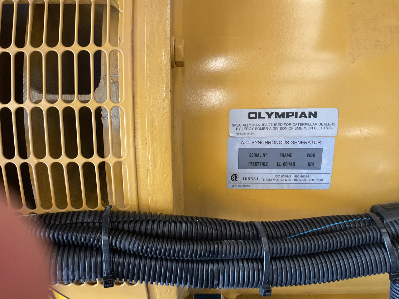 Caterpillar C13, 400KVA Generator. Like brand new. - Генераторска поставка: слика 4 Caterpillar C13, 400KVA Generator. Like brand new. - Генераторска поставка: слика 4