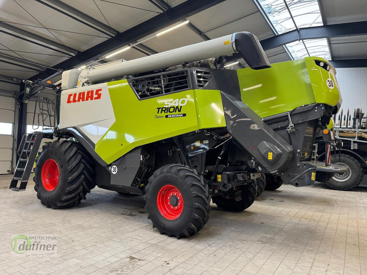 CLAAS Trion 540 Montana - Комбајн: слика 2 CLAAS Trion 540 Montana - Комбајн: слика 2