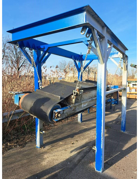 Powerscreen Magnet belt conveyor with frame 2100x - Градежна машина: слика 1 Powerscreen Magnet belt conveyor with frame 2100x - Градежна машина: слика 1