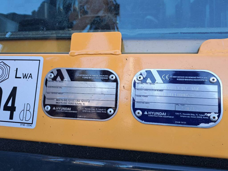 Мини багер Hyundai R30 Z-9AK: слика 13