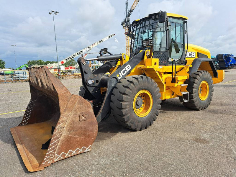 JCB 427 ZX - Натоварувач на тркала: слика 1 JCB 427 ZX - Натоварувач на тркала: слика 1