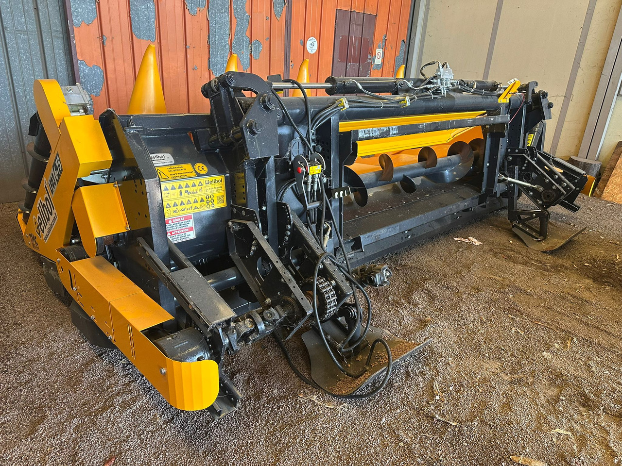 ELİBOL LF03 / 6-75 6 ROWS FOLDABLE CORN HEADER - Комбајн за пченка: слика 5 ELİBOL LF03 / 6-75 6 ROWS FOLDABLE CORN HEADER - Комбајн за пченка: слика 5