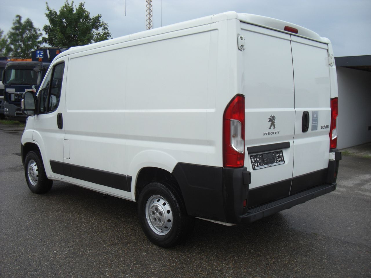 Peugeot BOXER 2,0 KURZ/NIEDRIG - Мало комбе: слика 4 Peugeot BOXER 2,0 KURZ/NIEDRIG - Мало комбе: слика 4