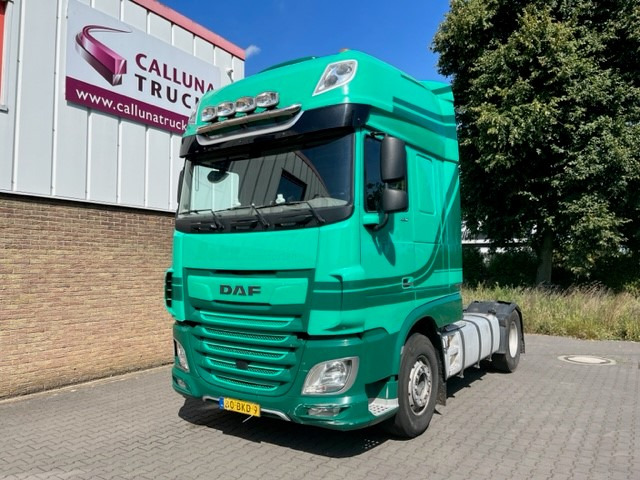 DAF XF480 FT SSC kipper en walkingfloor hydrauliek - Камион влекач: слика 1 DAF XF480 FT SSC kipper en walkingfloor hydrauliek - Камион влекач: слика 1