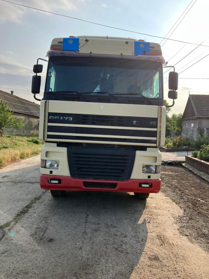 DAF XF 95 430 Platform - Камион со платформа: слика 1 DAF XF 95 430 Platform - Камион со платформа: слика 1