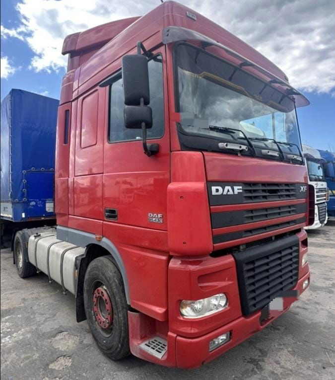 DAF XF 95 Tractor unit - Камион влекач: слика 1 DAF XF 95 Tractor unit - Камион влекач: слика 1